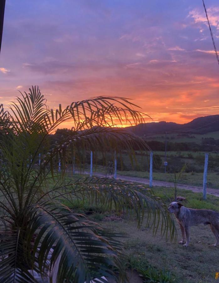 Chales De Horus São Tomé das Letras Buitenkant foto